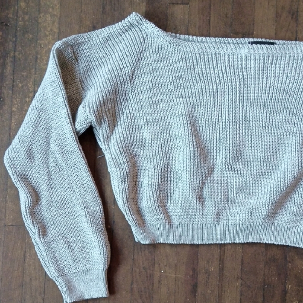 PrettyLittleThing Off-the-Shoulder Gray Cropped Sweater